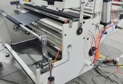 無紡布修邊復(fù)卷機(jī)